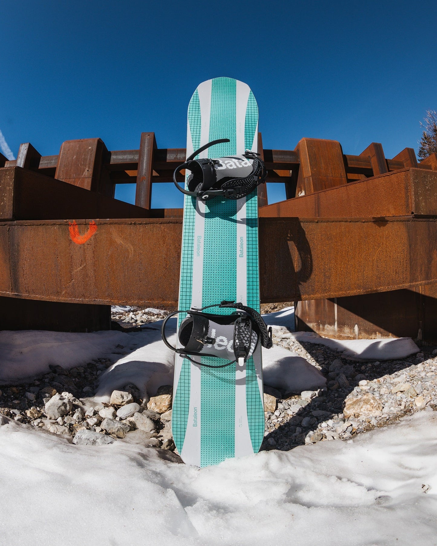 Goliath Men's Snowboard