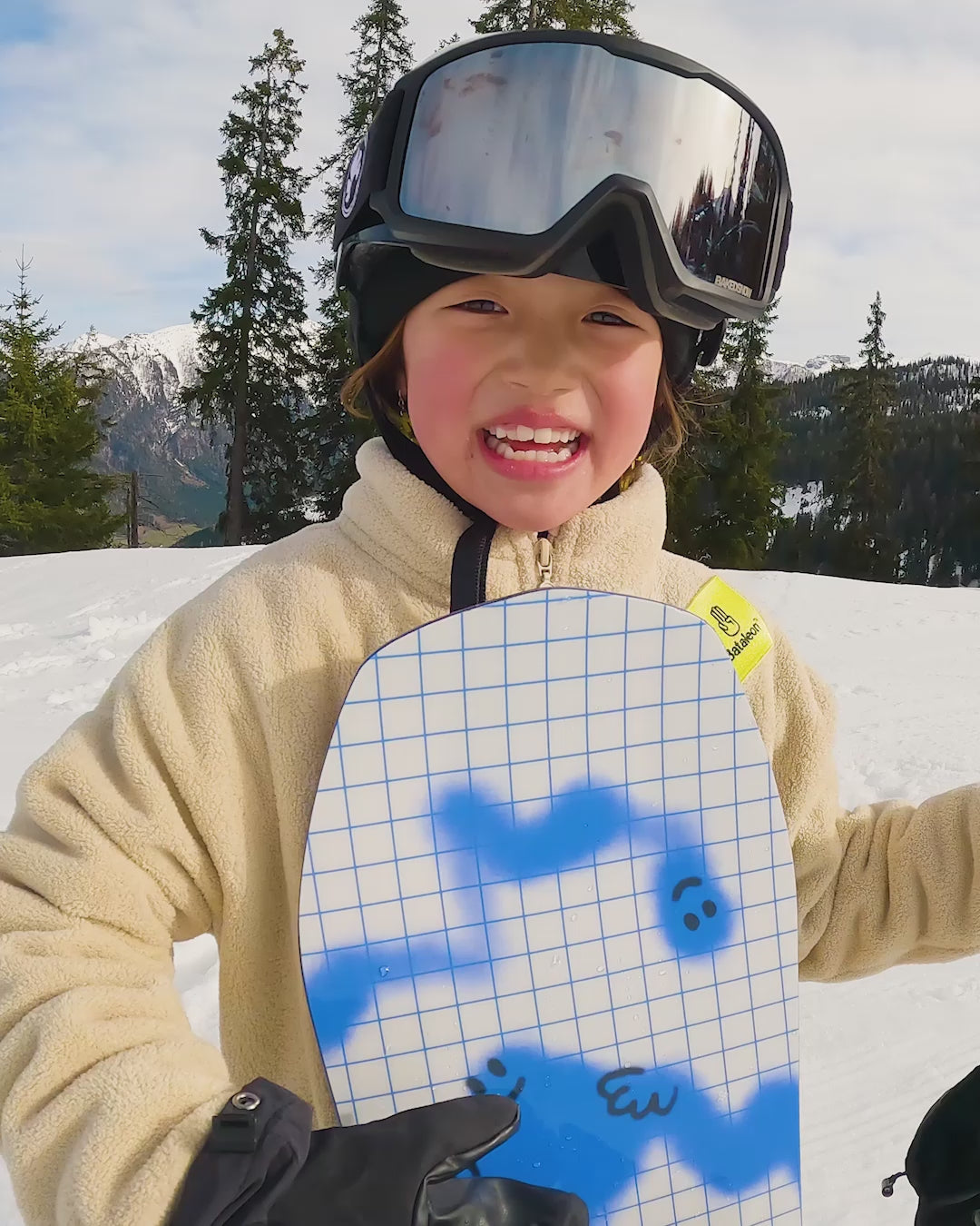 Children snowboard in black. Minishred 2025-Bataleon-Snowboards™ 2025.